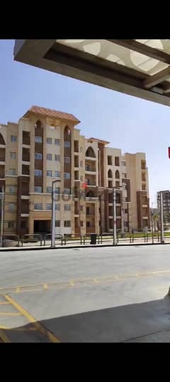 شقة للبيع مساحة 170م في اعاصمة الادارية بمنطقة R3 An apartment for sale, 170 square meters, in the Administrative Capital in the R3 area.