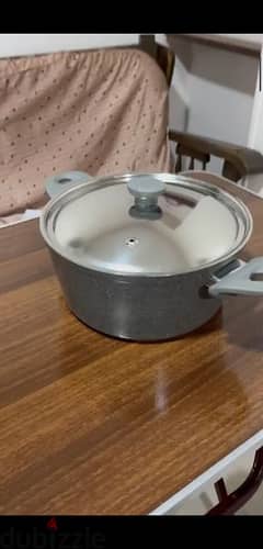 6 liter non-stick pot