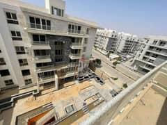 apartment for sale at mountain view icity new cairo | installments | prime location