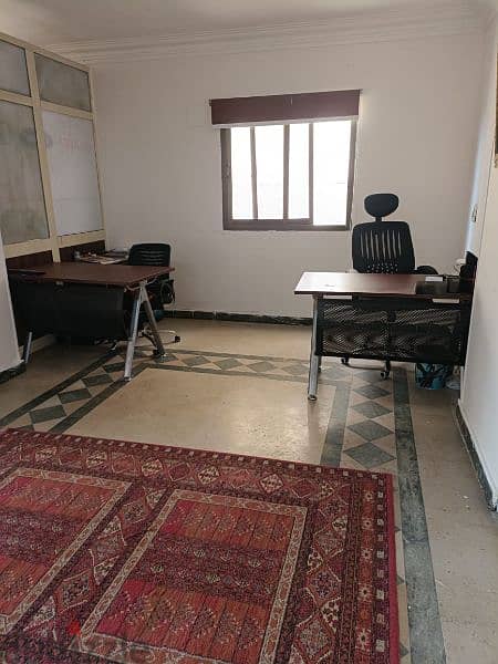 غرفة في مكتب للإيجار مفروش أو فاضي في مكرم عبيد 9