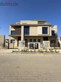 independent villa for sale fully finished with lagoon view from sodic in the estate in sheikh zayed in installments 0
