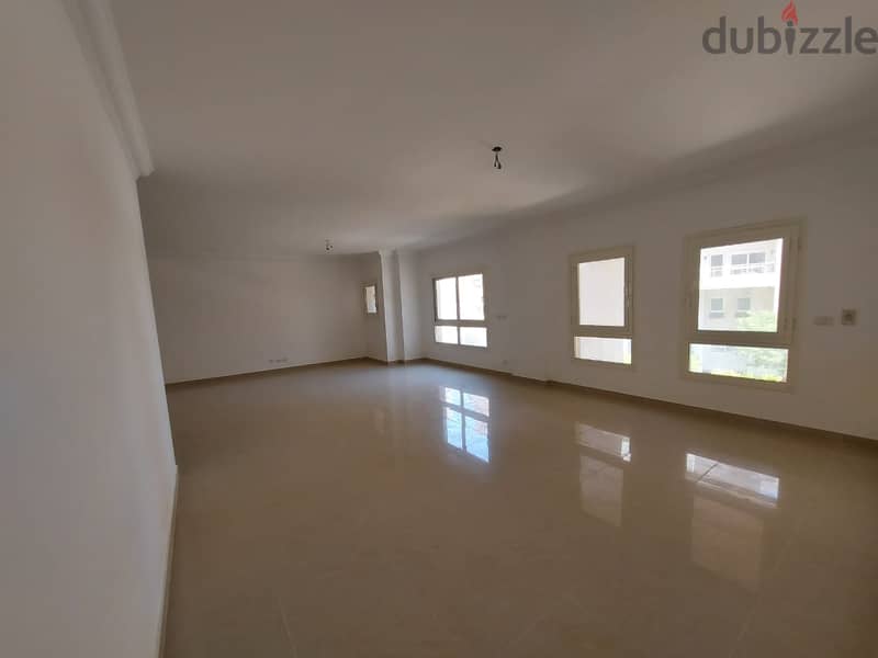 Apartment for Sale in Madinaty with Private Garden 10
