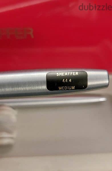 Vintage Sheaffer 444 fountain pen with M point steel inlaid nib. 3