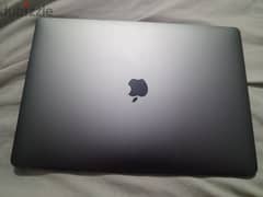 MacBook pro15 2019 i9 16ddr4 ssd1000 amd4ddr5