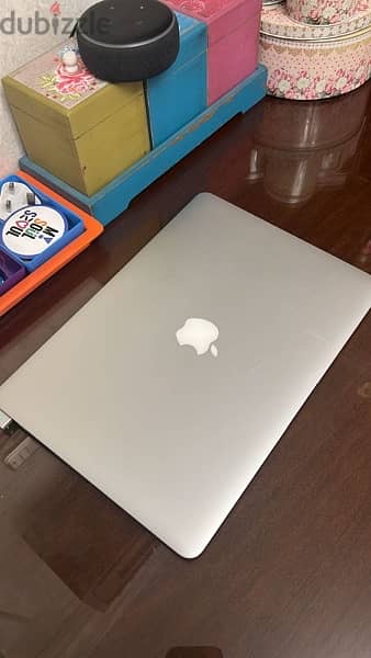 Macbook Air ( early 2015 ) 1