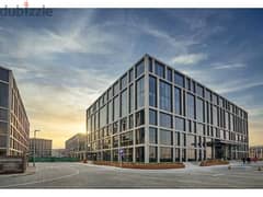 Corner office 470m direct on South 90 in CFC