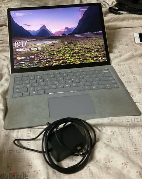 Microsoft Surface laptop 1st gen i7 7th gen 8 GB, 256 GB, 13.5 touch 2