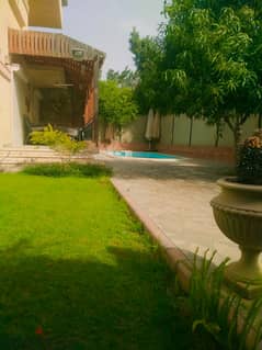 Independent villa for sale in Al-Rehab City, 2 corner swimming pool   V model   Land area. 530 metres  Building area: 300 metres
