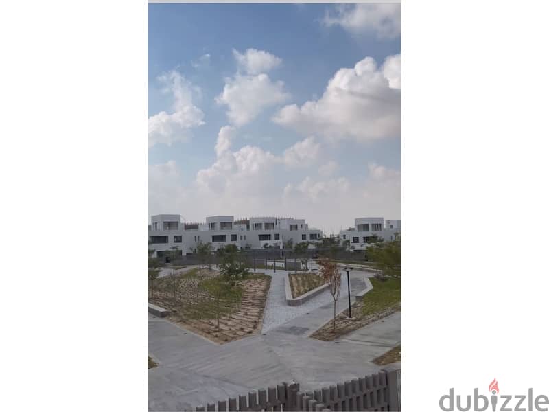 Standalone for sale fully finished with air conditioners view  landscape cash ready to move in Al Burouj Al Shorouk Compound 5