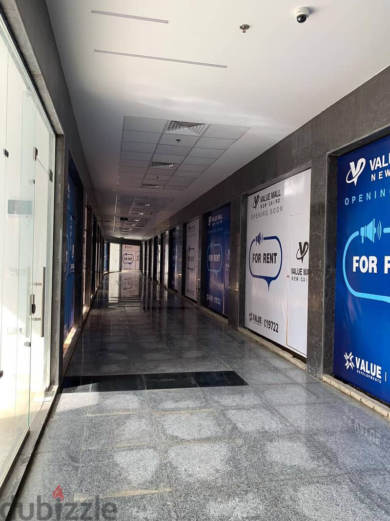 Immediate pick-up shop with facilities at Value Mall, Fifth Settlement, on the main Gezira Street, ground circle, at the entrance to the mall 14