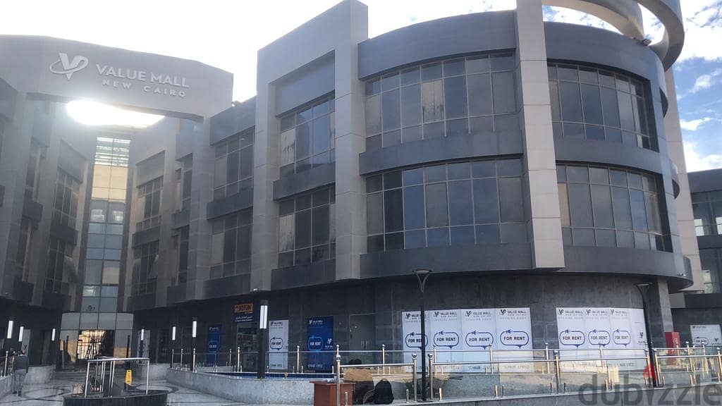 Immediate pick-up shop with facilities at Value Mall, Fifth Settlement, on the main Gezira Street, ground circle, at the entrance to the mall 17