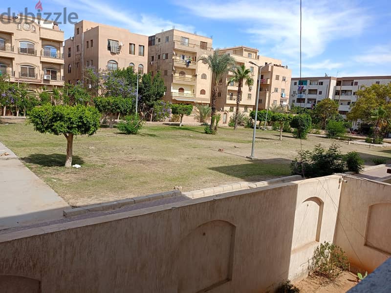 للبيع ب قلب الشيخ زايد شقة 140 م علي شارع البستان مباشرة بمدخل خاص بالقرب من جميع الخدمات 2