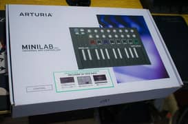 Arturia MiniLab Mk II Inverted Portable USB-MIDI Controller Black