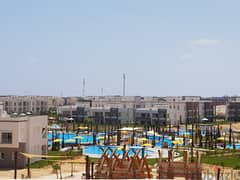 للايجار شاليه امواج عل حمام السباحة/Chalet for rent in Amwaj/Pool View