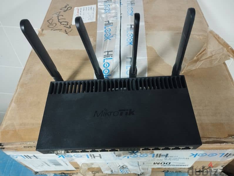mikro tik router 4011 igs - اكسسوارات و قطع غيار كمبيوتر - 201520227