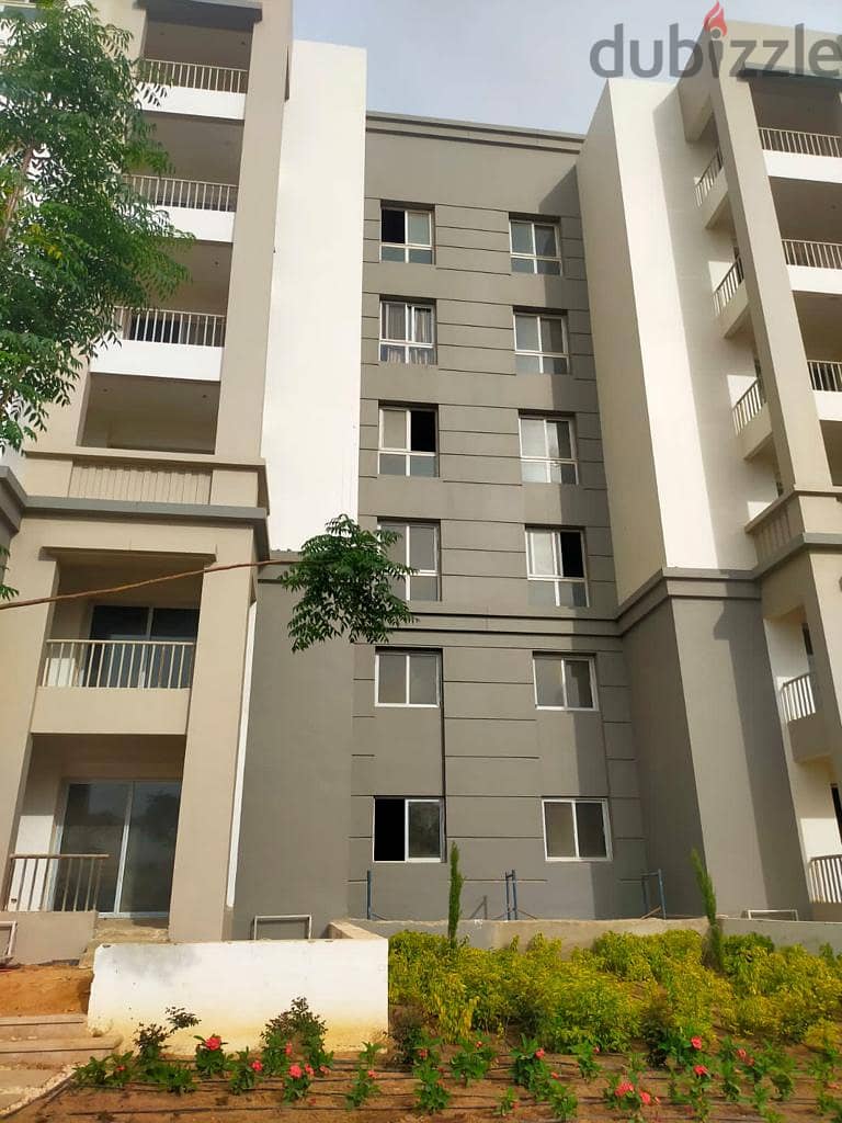 3 Bedroom Apartment With Installment Delivered soon In Hyde Park Compound Fifth Settlement For Fast Sale In A special Landscape View 1