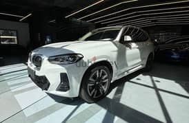 BMW iX3 Leading Version
