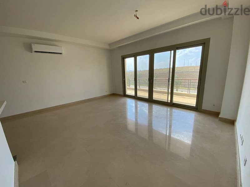 Ready to Move Apartment 164m Fully finished in Uptown Emaar lowest price 1