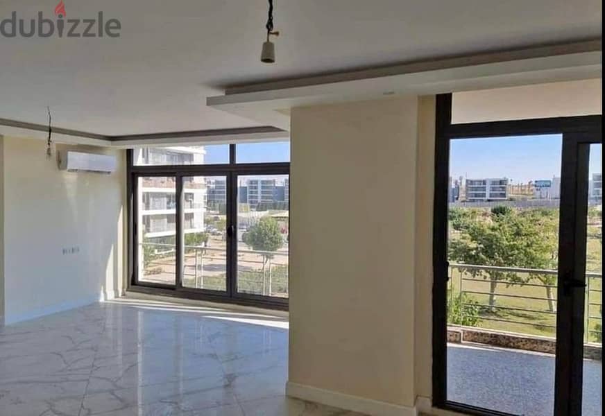 Apartment for sale with a 40% cash discount and installments over 7 years In the first settlement in front of the airport 9