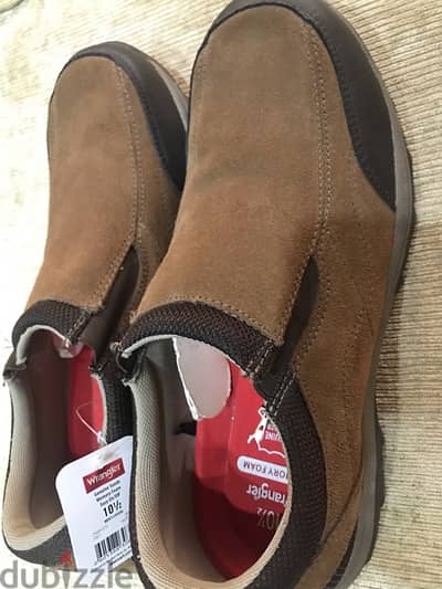 حذاء رياضى وارد امريكا ماركة Wrangler مقاس 10,5 (43-44)