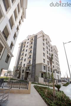 apartrment resale in without over  celia talat mostafa  prime location under market price