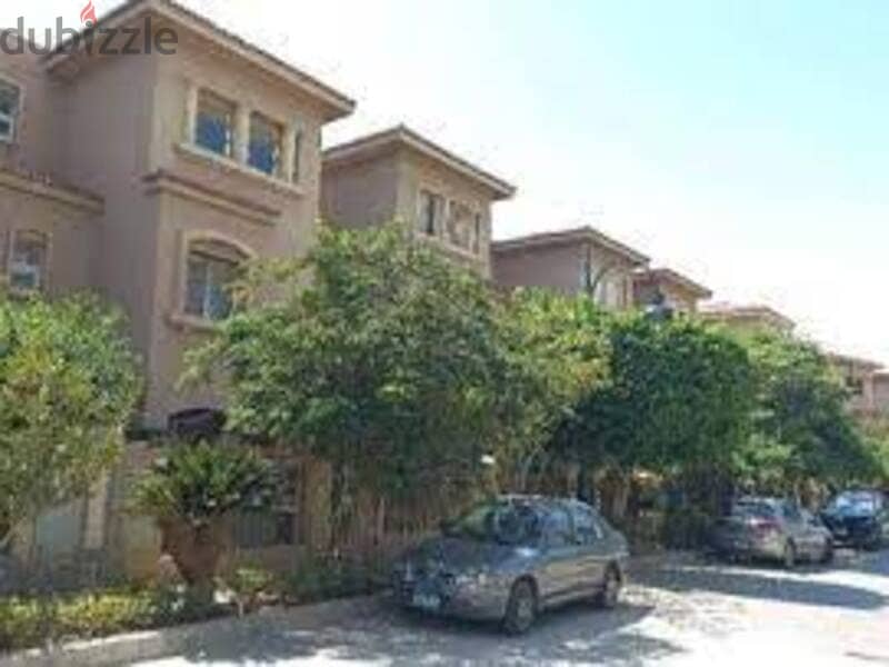 Prime location in October Dara Gardens Sabbour  Middle Townhouse for Sale  Built area 282 m 8