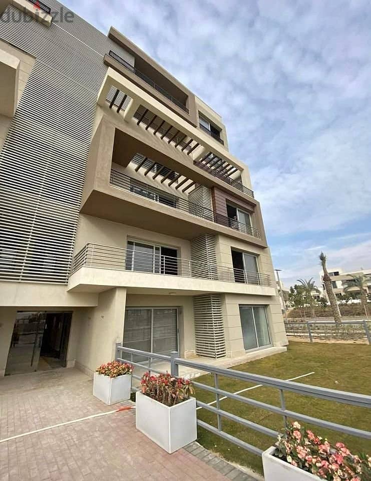 شقة للبيع 114 متر في كمبوند كليو بالم هيلز القاهرة الجديدة 4