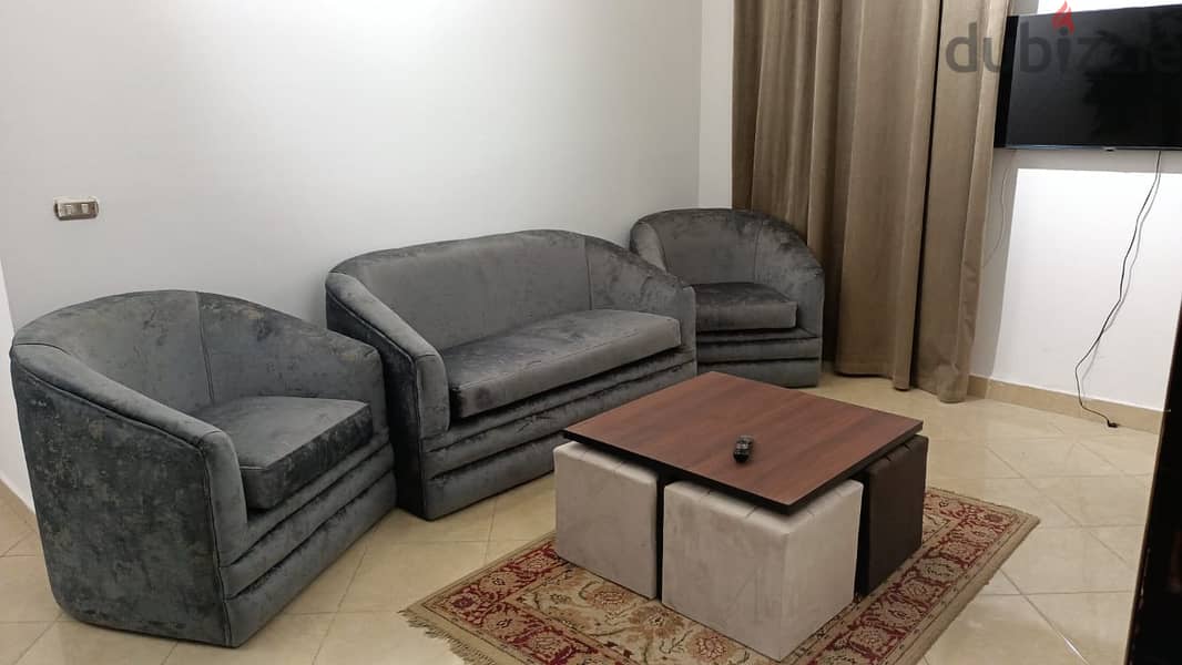 Fully-finished apartment 250 m. for rent in prime location Al Narges 5