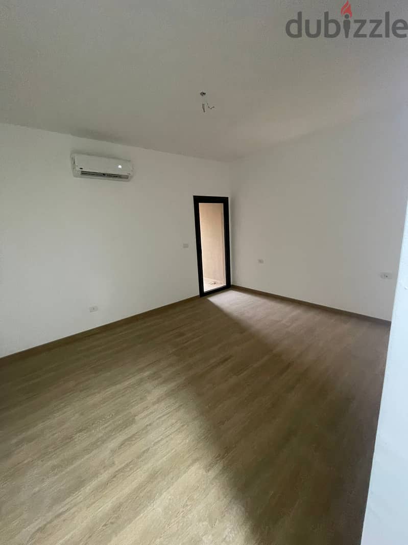 Penthouse 270m for rent in marasem fifth square with ac’s 1