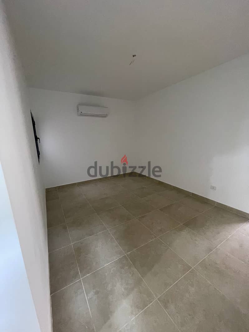 Penthouse 270m for rent in marasem fifth square with ac’s 2
