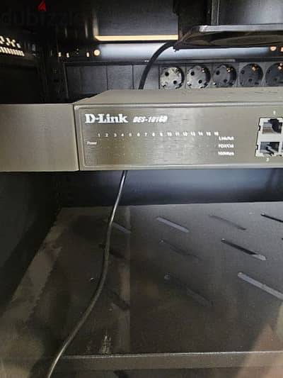 سويتش D Link 16 port unmanaged DES1016D ١٦ بورت شبكة 10/100 megabyte