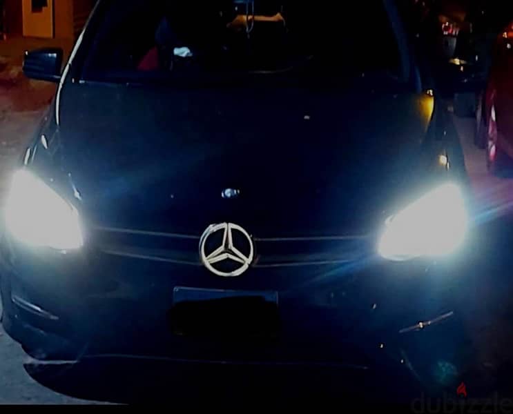 Mercedes-Benz B180 2015 0