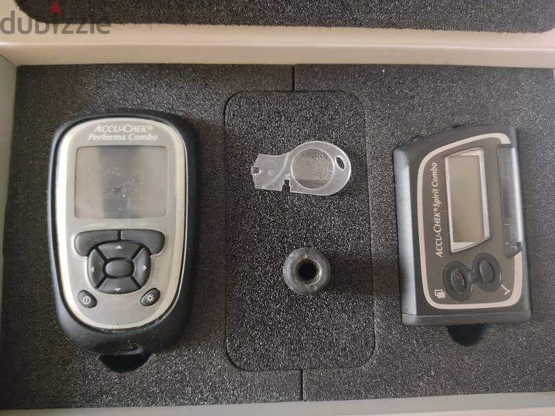 Accu-Chek Combo insulin Pump 1