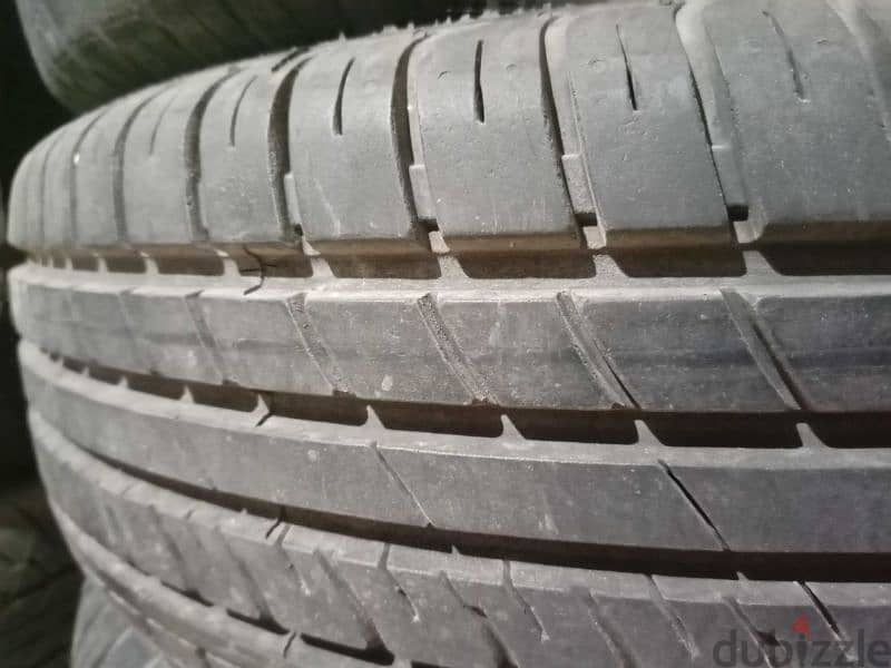 كاوتش مقاس 195/60 R15 0