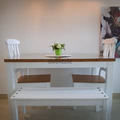 Dinning table in a good condition for sale