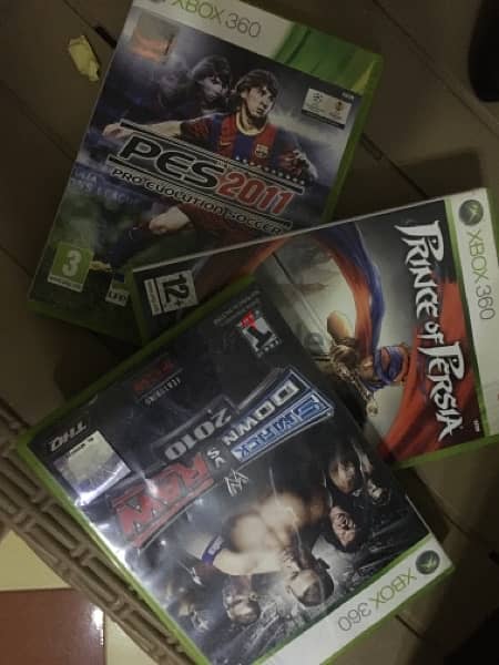 Xbox 360 مستعمل نضيف معاه كل اكسسواراته 1