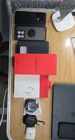 Oneplus 10 pro 256 + Oneplus buds pro for Sale  موبايل وان بلص 10 برو