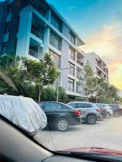 بخصم 42% عالكاش امتلك شقة 3غرف للبيع في تاج سيتي taj city بالقرب من مدينة نصر