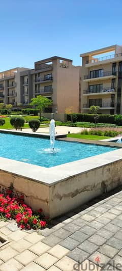 Apartment for sale with private garden fully finished, with air conditioners With one parking slot at the lowest price in Fifth Square