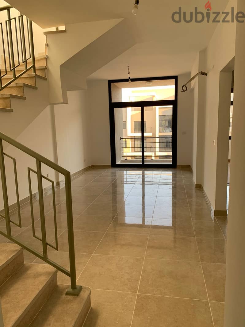 Special penthouse for rent in marasem fifth square compound new Cairo fifth settlement 0