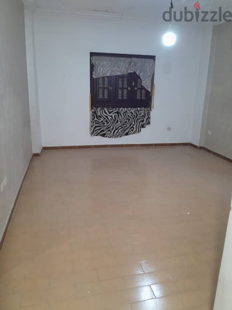 Apartment for rent in Al-Yasmeen Settlement, near Ahmed Shawky and 90th axis  Super deluxe finishing 4