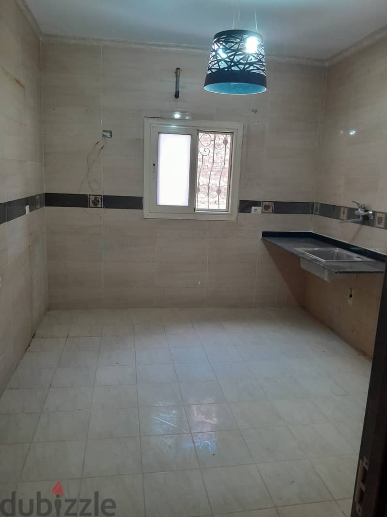 Apartment for rent in Al-Yasmeen Settlement, near Ahmed Shawky and 90th axis  Super deluxe finishing 6