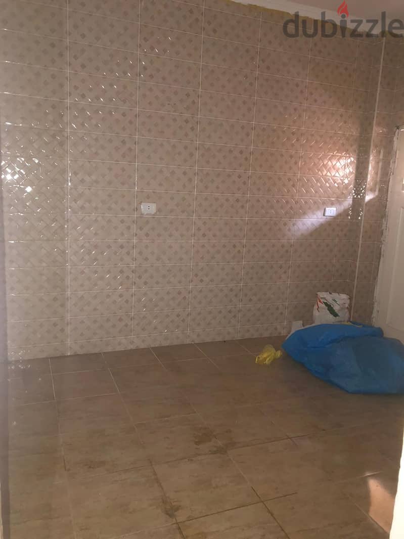 Apartment for rent, residential or administrative, in the Southern Investors District, on Mohamed Naguib axis, near Al-Diyar Compound   Suitable for a 5