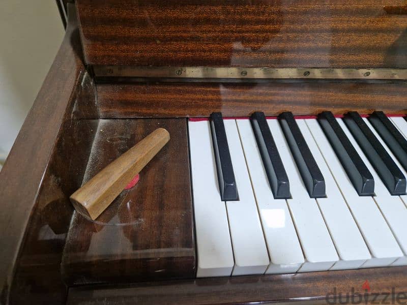 بيانو هوفمان الالمانى الشهير  شكل مودرن 1