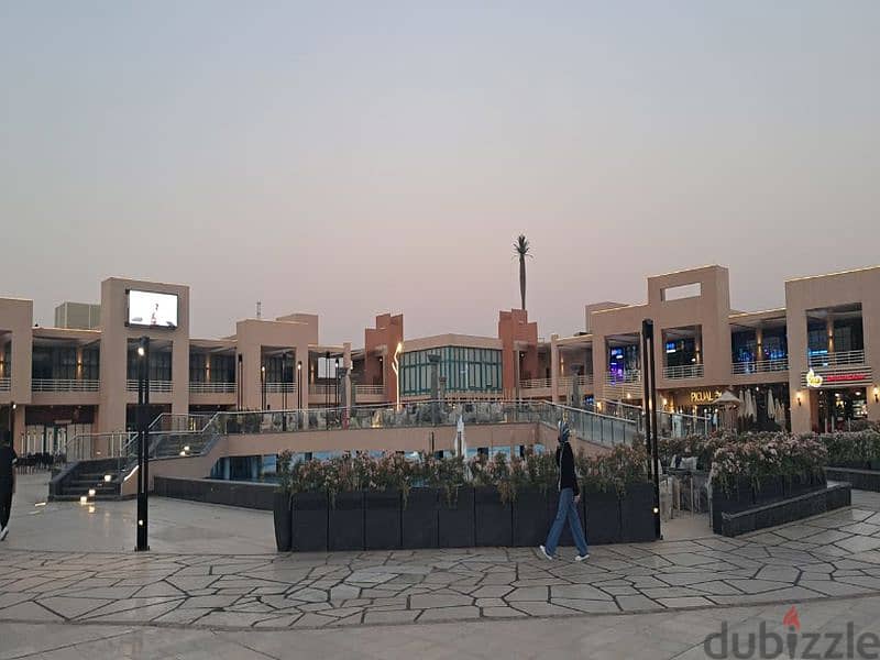 Shop for Rent 97M in East Court Al Rehab/ محل تجاري للإيجار 97م في السوق الشرقى 6