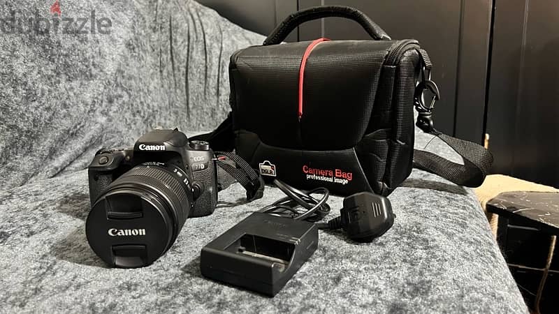 Canon EOS 77D DSLR + EF-S 18-135mm 11