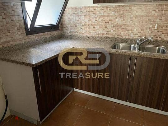 Apartment for rent in mivida with Kitchen & Acs  . 2