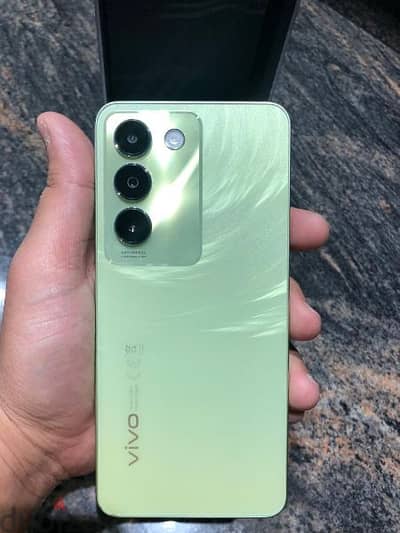 VIVO V30 Lite جديد بالكرتونة +ضمان اضافي ضد سوء الاستخدام حتى مع الكسر