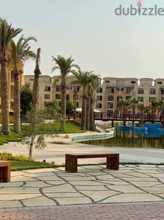 Stone Residence  Very nice apartment     200 m buildings   Garden 120 m     4 bedrooms   3 bathrooms   And reception   kitchen       View pool view sw