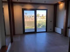 Apartment for immediate deliver in Sodic East Town, fully finished, with air conditioners and kitchen, for sale in installments, East Town New Cairo